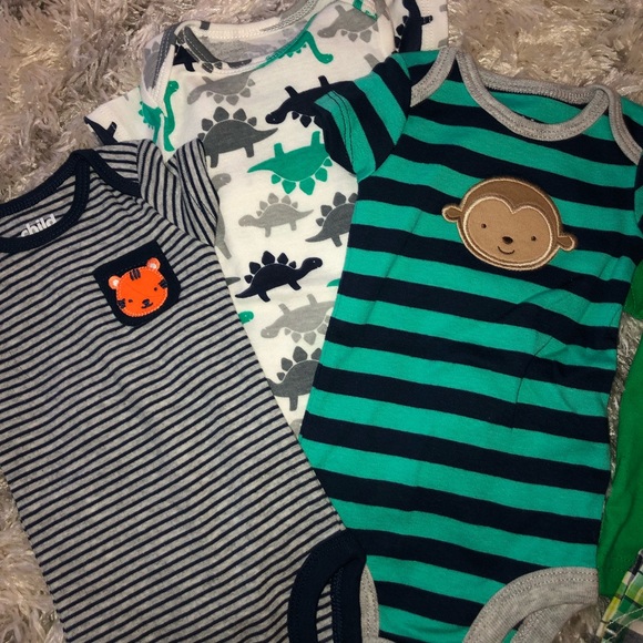 BRAND NEW 👶🏼 BABY BOY BUNDLE 0-3 mos - Picture 2 of 8